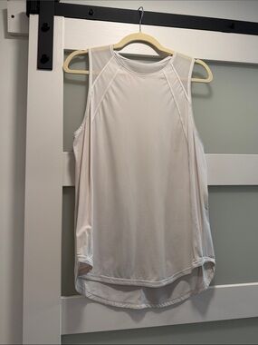 Lululemon Women's White Athletic Tank Top - Lightweight Performance
